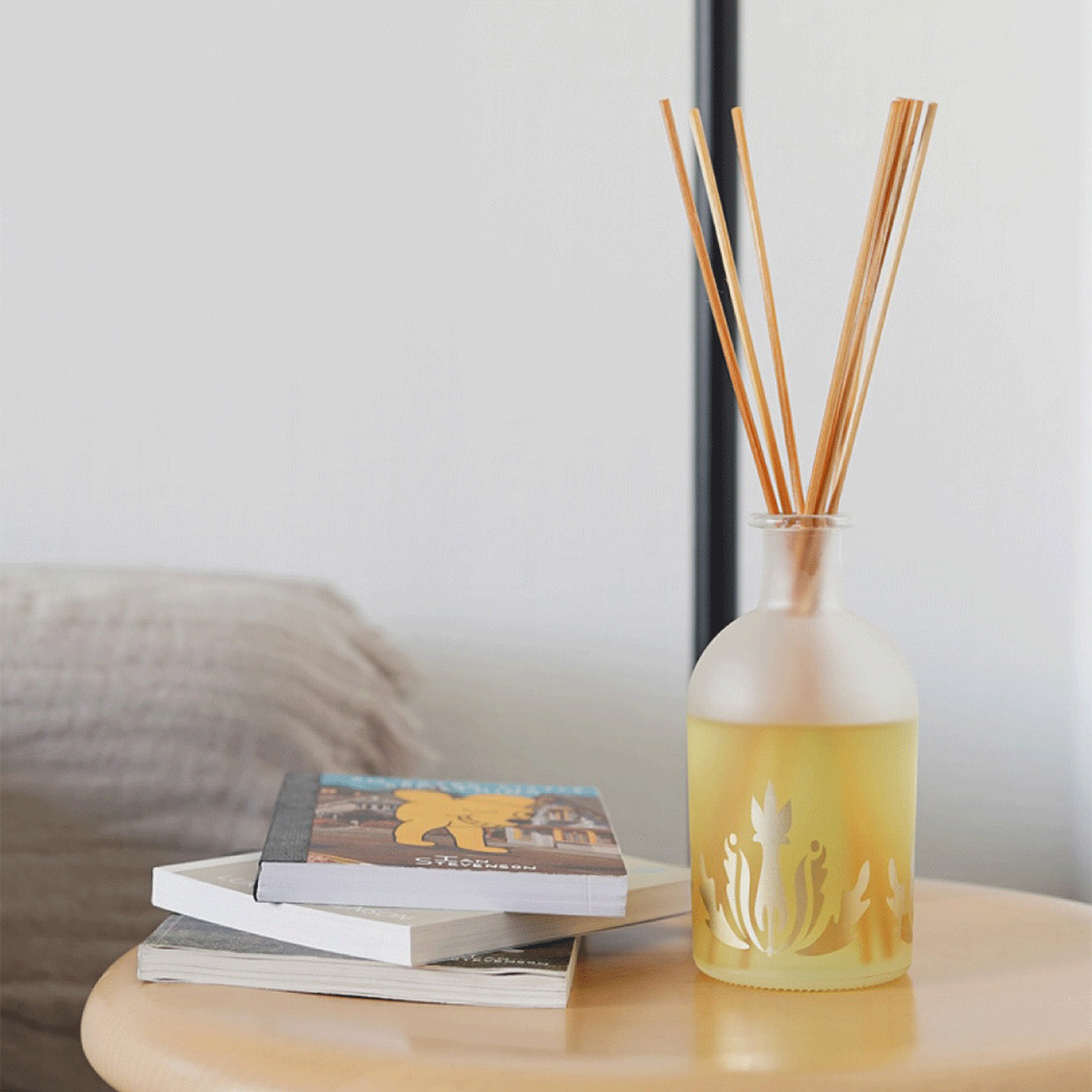 【ちーちゃん】マリエオーガニクス リードディフューザープルメリア240ml ちーちゃん】マリエオーガニクス リードディフューザープルメリア240ml